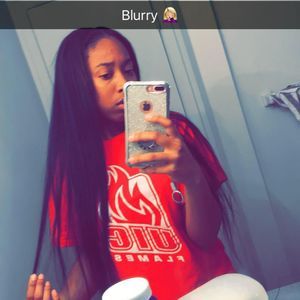 Meet your Posher, Desiree